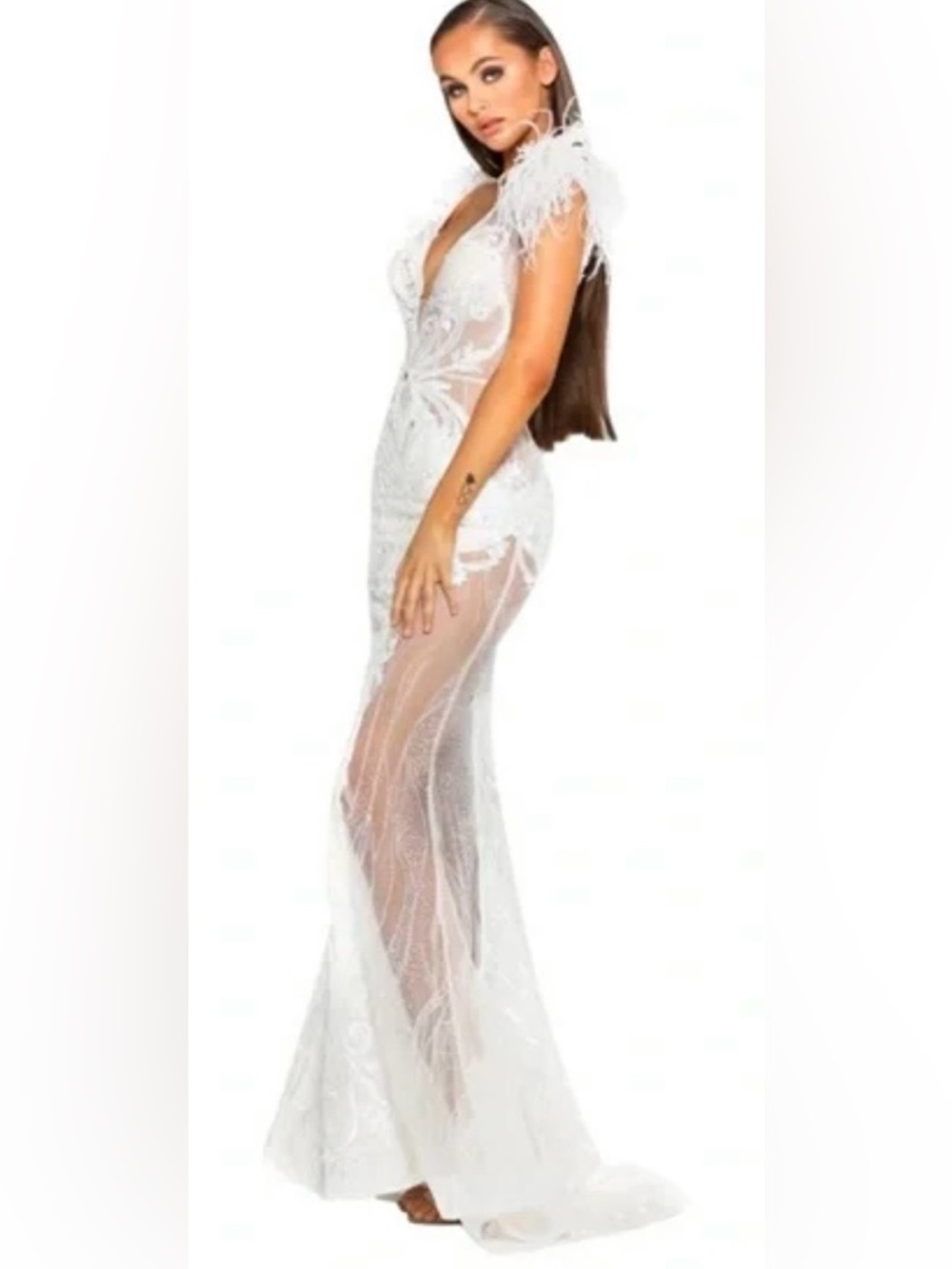 Portia and Scarlett White Feather-Shoulder Embellished Mermaid Gown - Picture 4 of 6